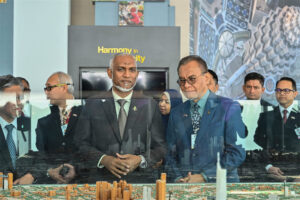 ރައީސުލްޖުމްހޫރިއްޔާ، ޕެޓްރޯނާސް ޓްވިން ޓަވަރސް އަށް ޒިޔާރަތް ކުރައްވައިފި