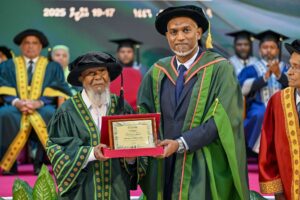 އިސްލާމީ ޔުނިވަރސިޓީން ފުރަތަމަ އޮނަރަރީ ޑޮކްޓަރޭޓް އަރުވައިފި