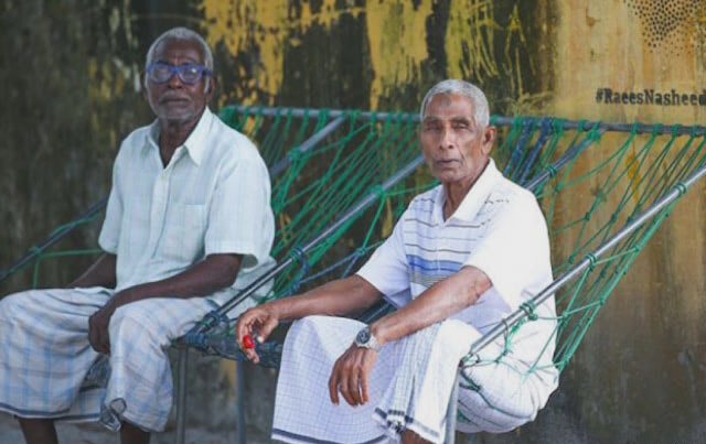 ހަތަރު ގަޑިއިރުގެ ޚާއްސަ ތަމްރީނު ޕްރޮގްރާމަކާއެކު 60 އަހަރުން މަތީގެ މީހުންނަށް ޚާއްސަ ލައިސަންސެއް ދޫކުރަނީ