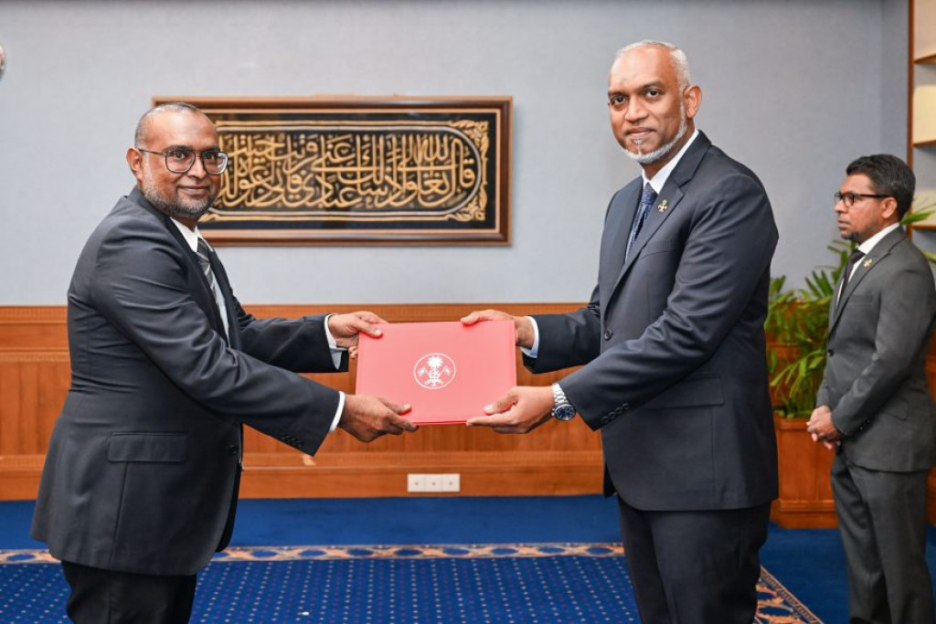 ސިވިލް ސަރވިސް ކޮމިޝަނުގެ ނައިބު ރައީސްކަމަށް މުޖްތާޒްގެ ނަން ހުށަހަޅުއްވައިފި