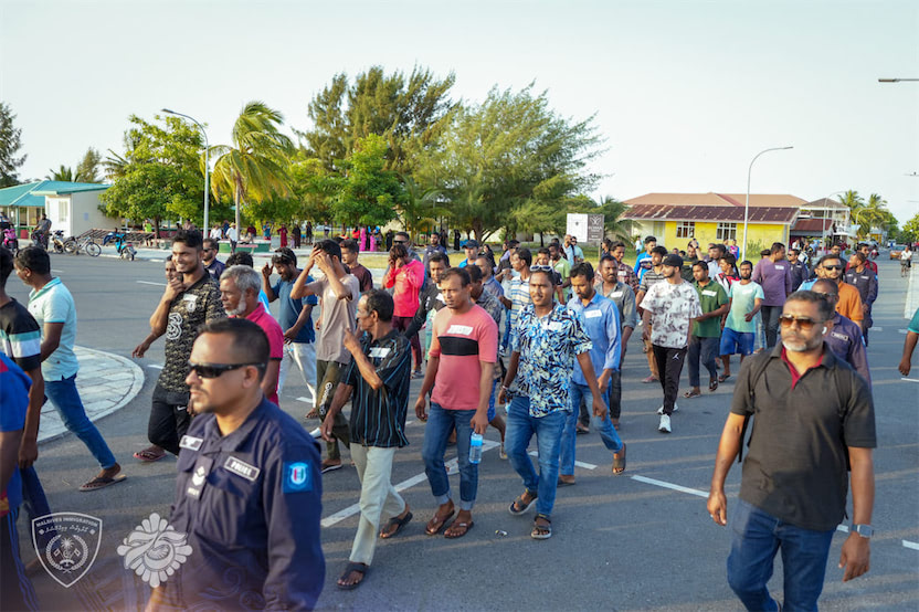 ގަވާއިދާ ހިލާފަށް އުޅުނު 51 ބިދޭސީން ދުވާފަރުން އަތުލައިގެންފި
