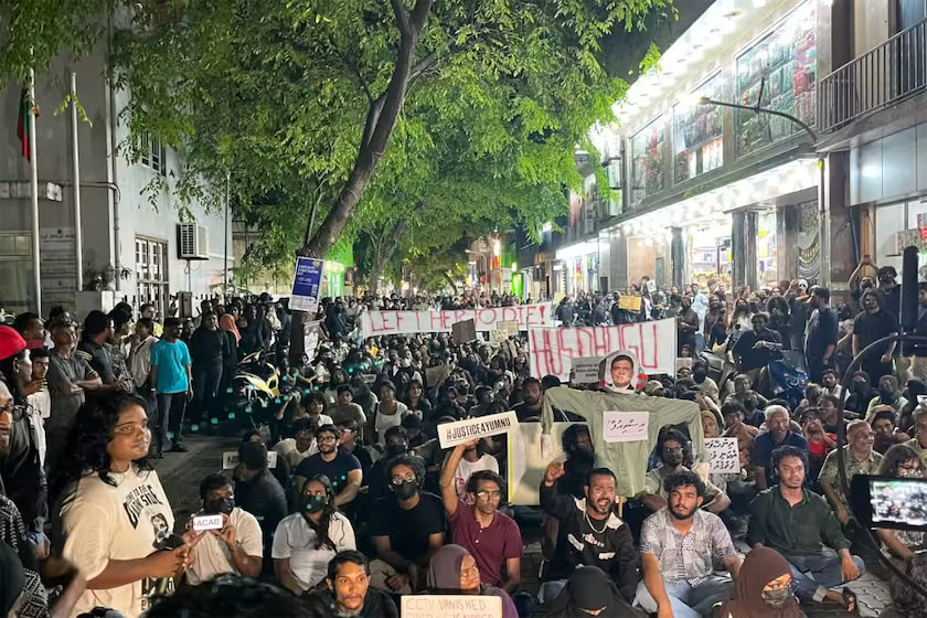 ޔުމްނުއަށް އިންސާފު ހޯދައިދިނުމަށް ބާއްވާ މުޒާހަރާތަކުގައި ބައިވެރިނުވުމަށް އެޗްއާރުސީއެމް އިން މުވައްޒަފުންނަށް އަންގައިފި