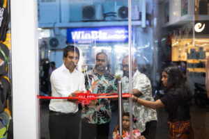 ރާއްޖޭގައި ފުރަތަމަ ފަހަރަށް ބްރެޒިލްގެ މަޝްހޫރު ބްރޭންޑް ހަވައިނާސްގެ އައުޓްލެޓް ހުޅުވައިފި