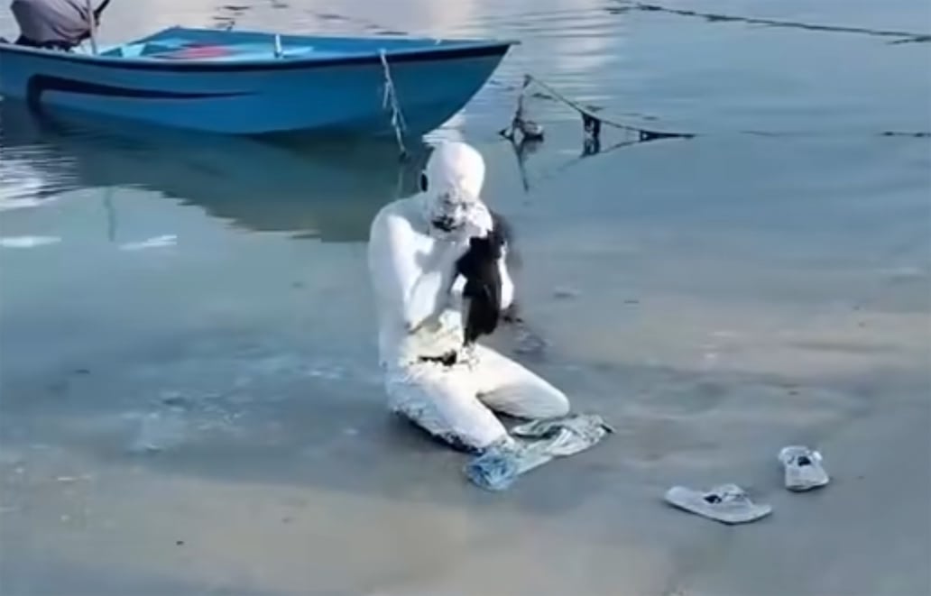 މާފުށީ ފިހާރައަކުން ކޮފީ ދަޅު ވަގަށް ނެގި މީހެއްގެ ބޮލަށް ކުލަފާޓާ އެޅުވި މައްސަލަ ފުލުހުން ބަލަނީ