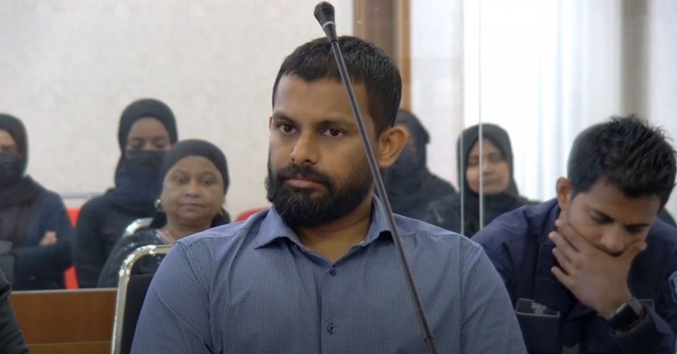 ޝަމްއާން މައްޗަށް ކޮރަޕްޝަންގެ ތުހުމަތުގައި ތިން ދައުވާއެއް އުފުލައިފި