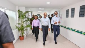 އަގުހެޔޮކޮށް ރައްޔިތުންނަށް އައިނު ފޯރުކޮށްދިނުމަށް، ސަރުކާރު ހޮސްޕިޓަލްތަކުން އައިނު ހަދާދޭން ފަށަނީ