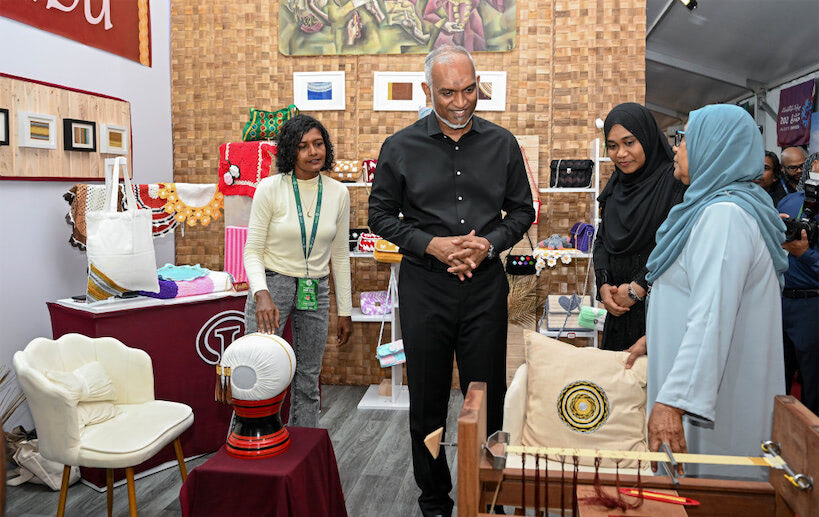 އުފެއްދުންތެރިކަމުގެ މައުރަޒު 2025 ގެ ސްޓޯލްތައް ރައީސްގެ ދެކަނބަލުން ބައްލަވާލައްވައިފި