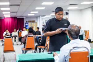 "ޒުވާން ޚަޠީބުން" ޕްރޮގްރާމް: ތިންވަނަ ބުރުގެ އިންޓަވިއުތައް މާލޭގައި ފެށިއްޖެ