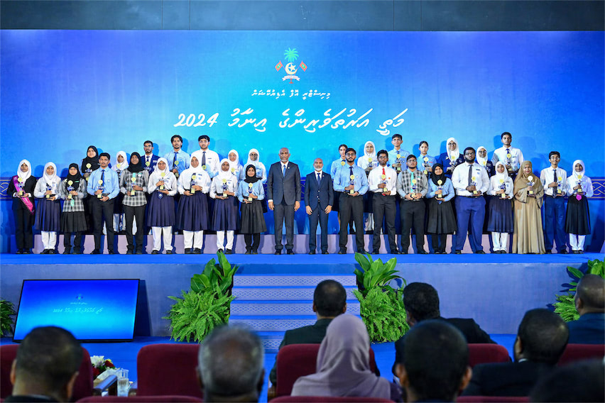 "މަތީ އަރުތަވެރިންގެ އިނާމު 2024″ ގެ ފަސްވަނަ ދަންފަޅި ރައީސުލްޖުމްހޫރިއްޔާ ޝަރަފުވެރިކޮށްދެއްވައިފި
