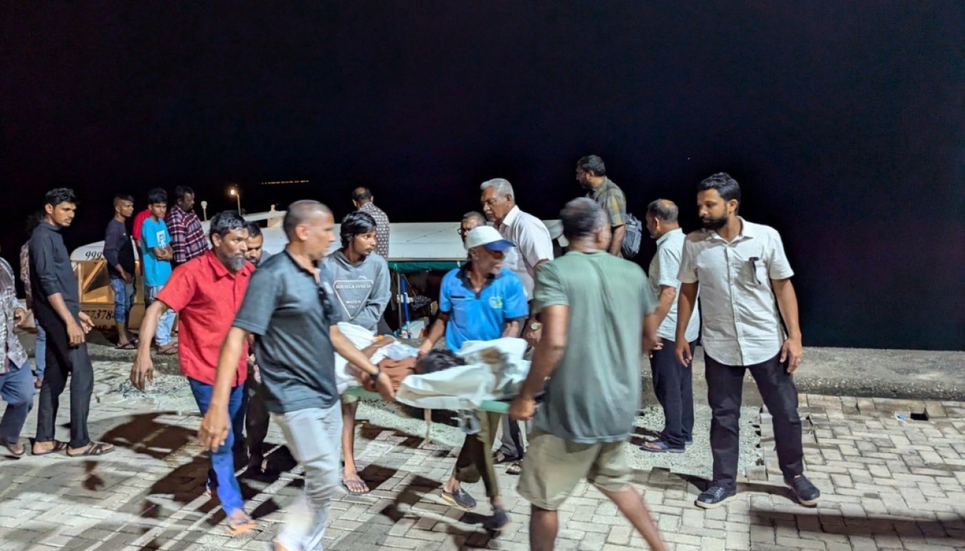 ފައިނުގައި ހިނގި އެކްސިޑެންޓުގައި އަނިޔާވި ޓީޗަރާއި ދެ ކުދިން އައިސީޔޫން ވޯޑަށް ބަދަލުކޮށްފި