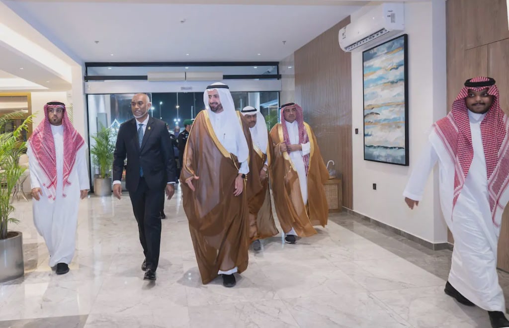 ރައީސް މުއިއްޒުގެ ހައްޖު ދަތުރުފުޅުގައި ސައުދީގެ ހައްޖު މިނިސްޓަރާ ބައްދަލުކުރެއްވި