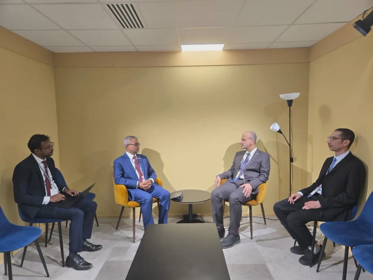 ރާއްޖެއާއި އޮމާން ތިމާވެށި ރައްކާތެރިކުރުމުގައި ގުޅިގެން މަސައްކަތްކުރުމަށް މަޝްވަރާ ކޮށްފި