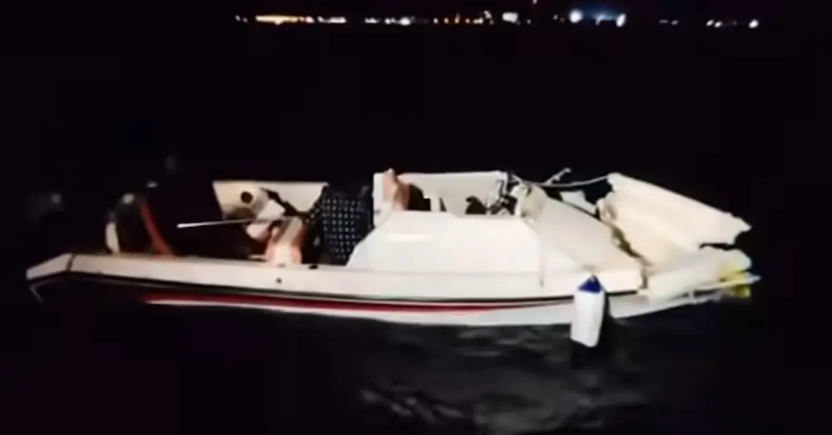 ކަނޑުމަތީ ބޮޑު ހާދިސާއެއް: މަޑިވަރު ކައިރީގައި ލޯންޗާއި ޑިންގީއެއް މުޑިއަރާ ތިން މީހަކަށް އަނިޔާ ވެއްޖެ