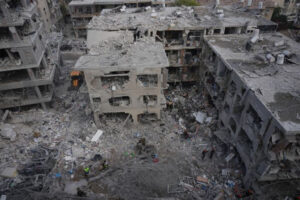 އިޒްރޭލާއި އިރާނުން ދަނީ ހުއްޓުމެއް ނެތި ހަމަލާ ބަދަލު ކުރަމުން