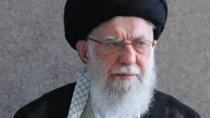 އިރާނުގެ ސުޕްރީމް ލީޑަރު އަލީ ޚާމެނެއީ އަވަހާރަ ކޮށްލެވިއްޖެނަމަ ހަނގުރާމަ "ނިމުމަކަށް" އަންނާނެ: ނެތަންޔާހޫ