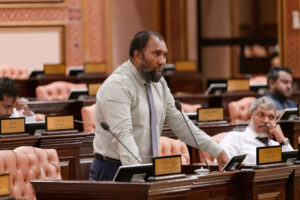 ހުކުރު ގަޑީގައި ވެލާނާ އިންޓަނޭޝަނަލް އެއާޕޯޓަށް ފްލައިޓް ނުޖެއްސޭ ގޮތަށް ގާނޫނު ބަދަލު ކުރުމަށް ގޮވާލައިފި