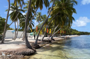 ހިޖުރަކުރަން އެދިފައިވާ ހިރިމަރަދޫ އަދި ރަތްމަންދޫގެ ސާވޭ ރިޕޯޓްތައް ރައީސަށް ހުށަހަޅައިފި