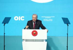 ނަތަންޔާހޫގެ ސަރުކާރަކީ މެދުއިރުމަތީގެ ސުލްހައަށް އެންމެ ބޮޑު ނުރައްކާ: އެރްދޮޣާން