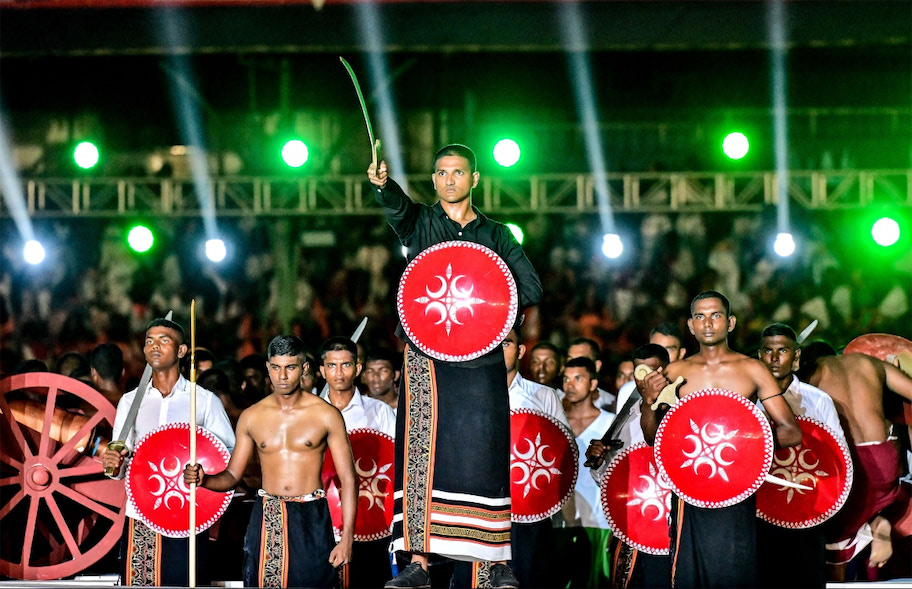 މިނިވަން ދުވަހުގެ ރަސްމިއްޔާތަށް ކުރީގެ ރައީސުންނާއި ނައިބު ރައީސުންނަށް ދަޢުވަތު ދޭނެ