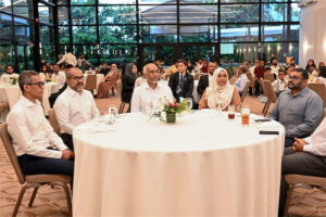 ރައީސުލްޖުމްހޫރިއްޔާގެ ދެކަނބަލުން ސިންގަޕޫރުގައި ދިރިއުޅޭ ދިވެހި ރައްޔިތުންނާ ބައްދަލުކުރައްވައިފި