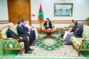 ސަޢޫދީ  ސަފީރު ނައިބު ރައީސްގެ އަރިހަށް އިޙްތިރާމުގެ ޒިޔާރަތެއް ކުރައްވައިފި