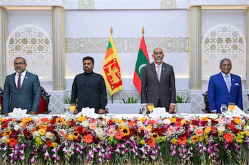 ސްރީލަންކާގެ ރައީސްގެ ޝަރަފުގައި ރައީސުލްޖުމްހޫރިއްޔާ ފުރަމާނަ ޖާފަތެއް ދެއްވައިފި