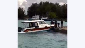 ތިނަދޫ ޖެޓީގައި ލޯންޗެއް ޖެހި ހަތަރު މީހަކަށް އަނިޔާ