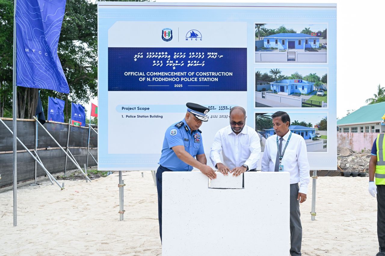 ނ. ފޮއްދޫގެ ސިއްހީ މަރުކަޒާއި ޕޮލިސް ސްޓޭޝަނާއި ބަނދަރު އަދި ފިޓްނަސް ސެންޓަރުގެ އަމަލީ މަސައްކަތް ފަށައިފި