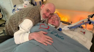 ސައުދީގެ "ސްލީޕިން ޕްރިންސް" 20 އަހަރު ވަންދެން ކޯމާގައި އޮތުމަށްފަހު ނިޔާވެއްޖެ