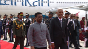 ލަންކާ ރައީސް ޑިސަނައިކެ ތިން ދުވަހުގެ ރަސްމީ ދަތުރުފުޅަކަށް ރާއްޖެ ވަޑައިގެންފި