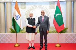 އިންޑިއާއިން ނެގި 400 މިލިއަން ޑޮލަރުގެ ސްވޮޕް ފެސިލިޓީ ދައްކައިފި، އަލަށް 30 ބިލިއަން ރުޕީސްގެ އެހީއެއް