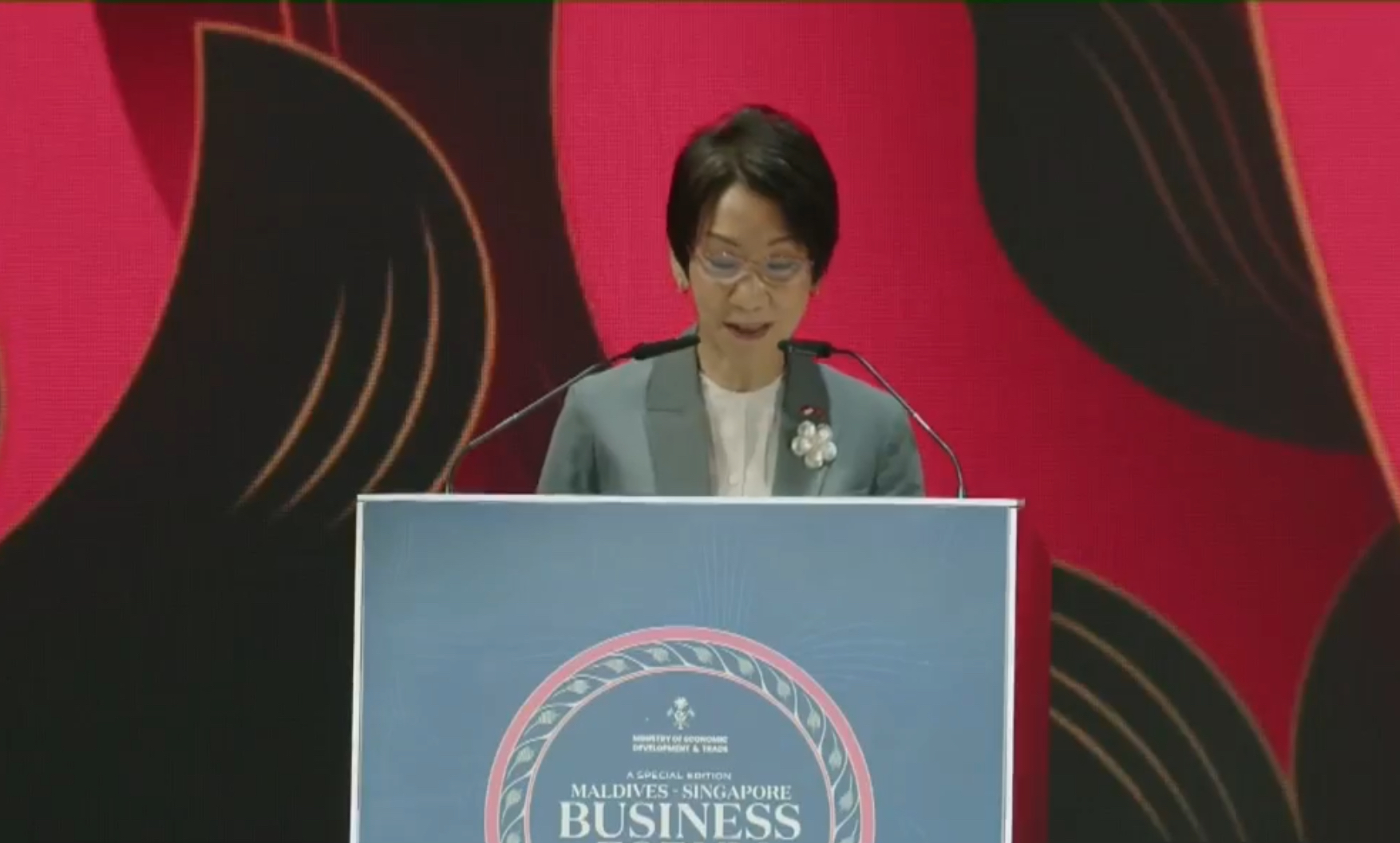 ސިންގަޕޫރާއި ދިވެހިރާއްޖެ ގުޅިގެން މޫސުމީ ބަދަލުތަކާ ކުރިމަތިލާނެ: ސިންގަޕޫރުގެ ތިމާވެއްޓާ ބެހޭ ވަޒީރު