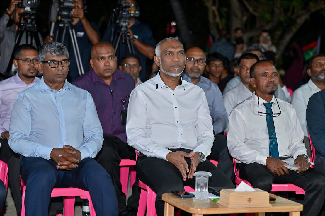 އަމާޒަކީ ފުޅަދޫގެ ރައްޔިތުން ބޭނުންވާ ގޮތަށް ތަރައްގީ ގެނެސްދިނުން: ރައީސް