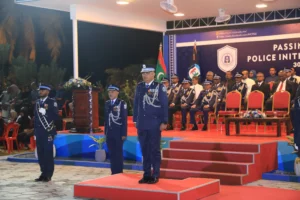 ފުލުހުންގެ ޔުނިފޯމަކީ ޒިންމާތަކާއެކު ކޮނޑުގައި އެޅިފައިވާ ވާޖިބެއްގެ ނިޝާނެއް: ސީޕީ ނަވީން