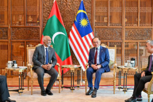 މެލޭޝިއާގެ 68 ވަނަ މިނިވަން ދުވަހުގެ ތަހުނިޔާ ރައީސް މުޢިއްޒު ފޮނުވައިފި