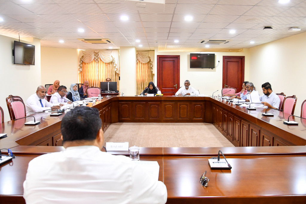 ގެވެށި އަނިޔާގެ ތުހުމަތުތަކައެކު ފާރިސް ތޯހާގެ ނަން ކޮމިޓީން ފާހެއް ނުވި