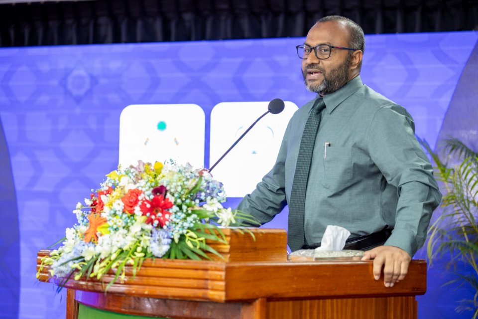 ގެއްލުންދޭ ގަސް ކެނޑުމުން ސަވާބު ލިބޭނެ: ވަޒީރު ޝަހީމް