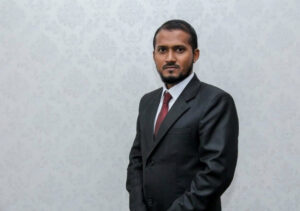 ހައިކޯޓުގެ ފަނޑިޔާރުކަމަށް ފެމިލީ ކޯޓުގެ އިސްގާޒީ މާހިރު ކުރިމަތިލައްވައިފި