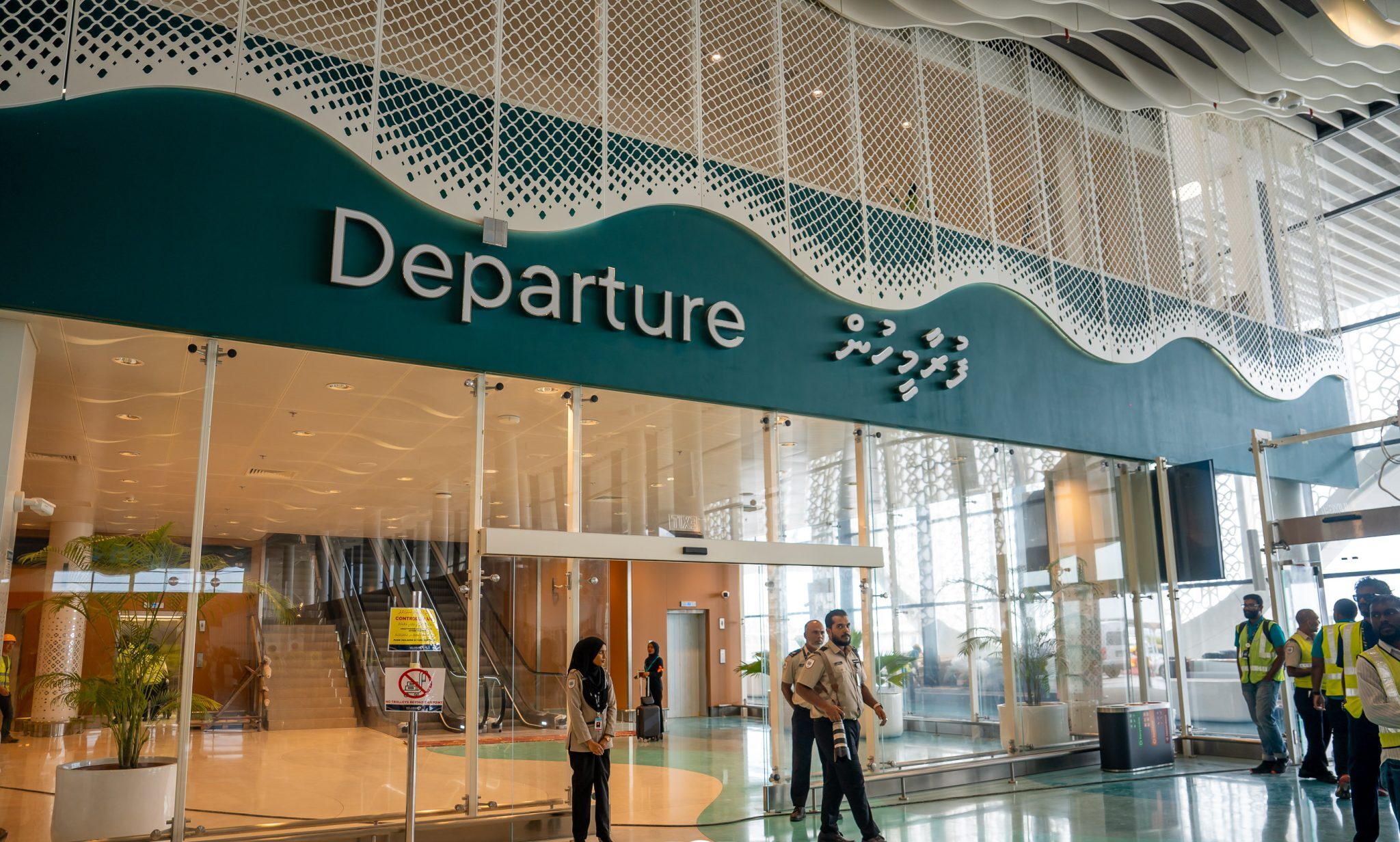 ވެލާނާ އެއާޕޯޓުން މި އަހަރުގެ ފުރަތަމަ 6 މަހު 4 މިލިއަނަށް ވުރެ ގިނަ ފަސިންޖަރުންނަށް ޚިދުމަތް ފޯރުކޮށްދީފި