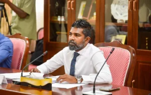 ނޫސްވެރިން ހުށަހެޅި ޕެޓިޝަންގެ މަސައްކަތް ދެ ހަފްތާ ވީއިރުވެސް ނުފެށޭ، ޕެޓިޝަން އޮތީ ޕާކު ކޮށްފައެއް ނޫން