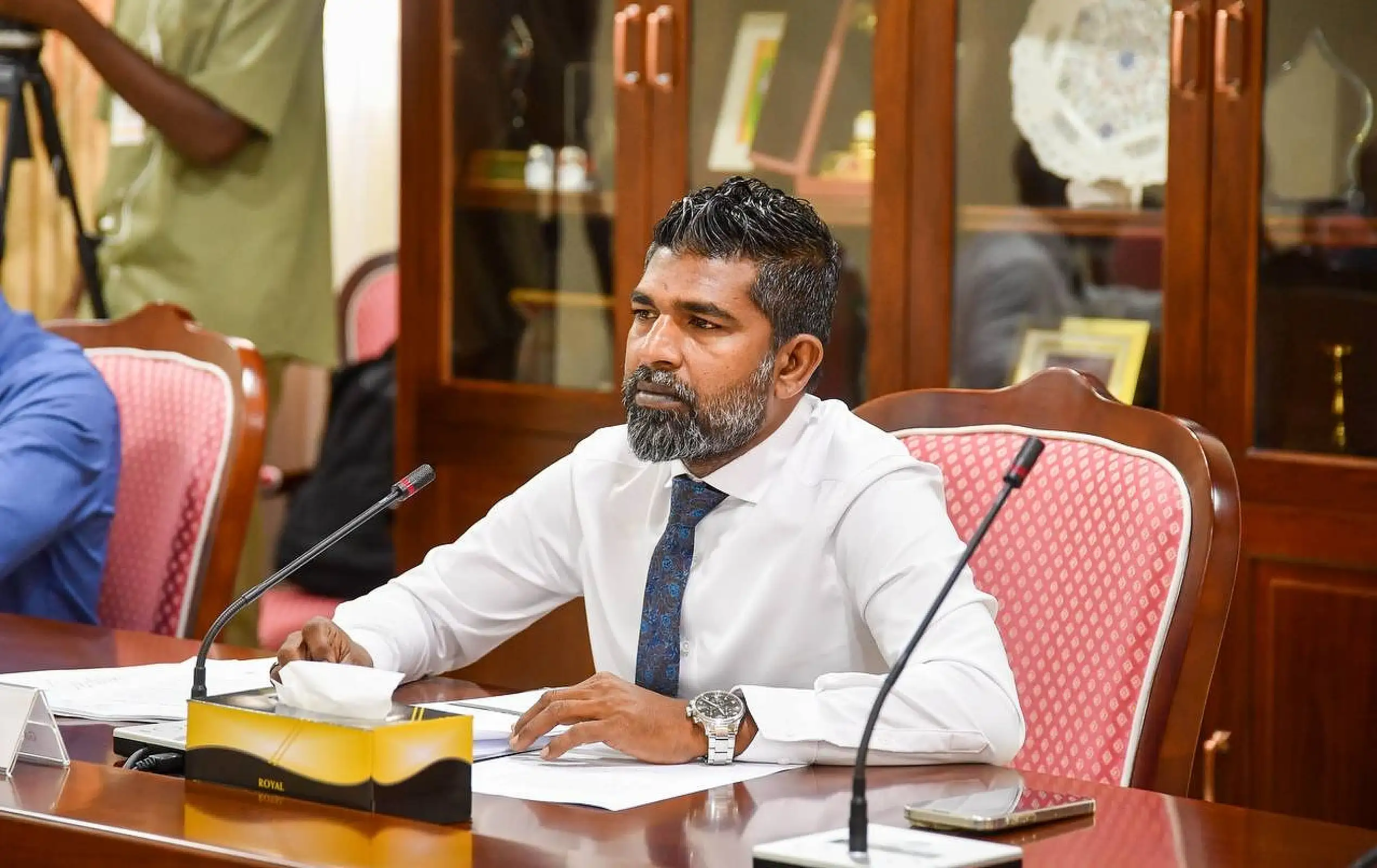 ނޫސްވެރިން ހުށަހެޅި ޕެޓިޝަންގެ މަސައްކަތް ދެ ހަފްތާ ވީއިރުވެސް ނުފެށޭ، ޕެޓިޝަން އޮތީ ޕާކު ކޮށްފައެއް ނޫން