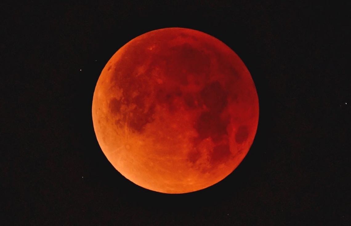 ހަނދުކޭތައާއެކު ބްލަޑް މޫން ފެންނާނެ، ރާއްޖޭގެ ހުރިހާ ރަށެއްގައި މާދަމާ ރޭ ކޭތަ ނަމާދު ކުރާނެ