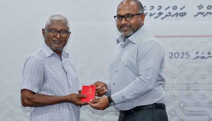 މުލީގައި ޕާސްޕޯޓުގެ ޚިދުމަތް ދޭން ފަށައިފި