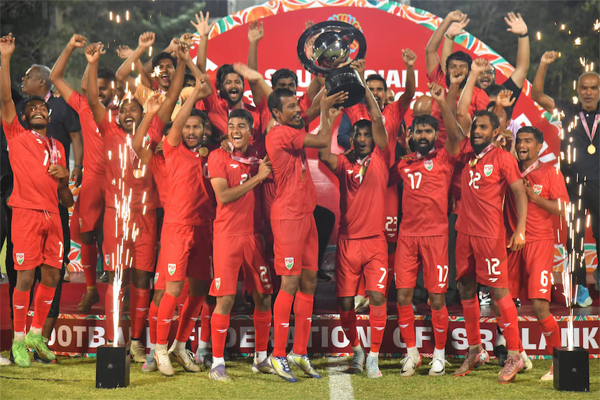 ސައުތު އޭޝިއަން ސުޕަރ ކަޕް 2025 ކާމިޔާބުކުރި ދިވެހިރާއްޖޭގެ ޤައުމީ ފުޓުބޯޅަ ޓީމަށް ރައީސް ސާބަސްދެއްވައިފި