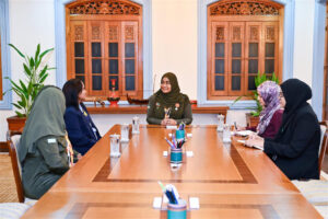 ގާލް ގައިޑް އެސޯސިއޭޝަންގެ މެންބަރުންނާ މެޑަމް ސާޖިދާ ބައްދަލުކުރައްވައިފި