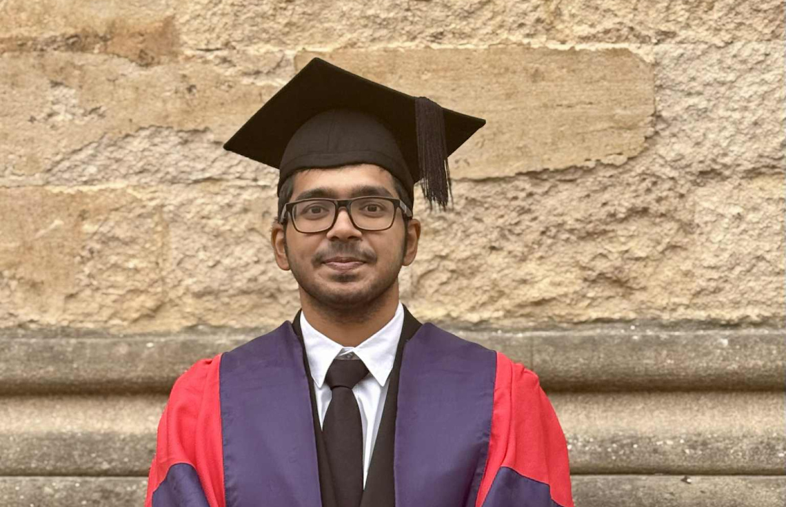 އޮކްސްފޯޑުން ޕީއެޗްޑީ ހާސިލްކުރި ފުރަތަމަ ދިވެއްސަކަށް މުހައްމަދު ޝައްފާން