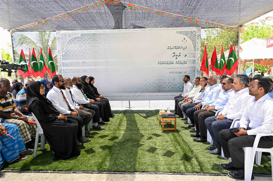 ހަތަރު އަތޮޅަކަށް ކުރެއްވި ދަތުރުފުޅު ރައީސް ނިންމަވާލައްވައިފި