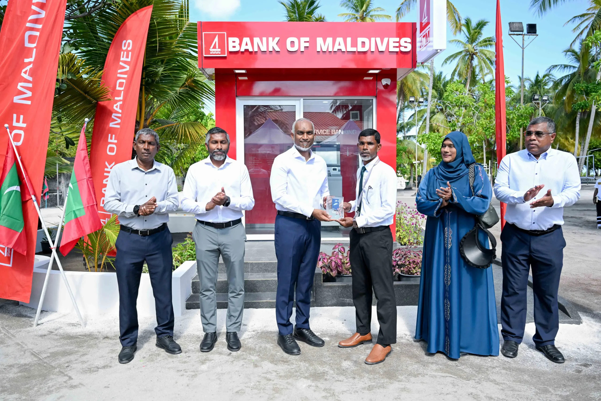 ދަރަނބޫދޫގައި ސެލްފް-ސެރވިސް ބޭންކިންގ އޭޓީއެމްގެ ޚިދުމަތް ގާއިމުކޮށްފި