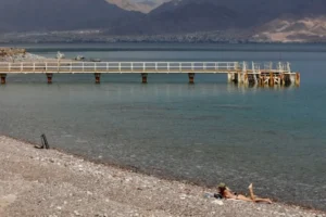 ޔަމަނުގެ ޙޫޘީން އިސްރާއީލުގެ އުންމު އަލް-ރަޝްރަޝްއަށް ޑްރޯން ޙަމަލާގައި އެކަކު މަރުވެ 50 މީހުން ޒަޚަމްވެއްޖެ