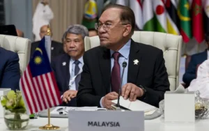 އިޒްރޭލާ ގުޅުން ކަނޑާލުމަށް މެލޭޝިއާގެ ބޮޑުވަޒީރު ގޮވާލައްވައިފި